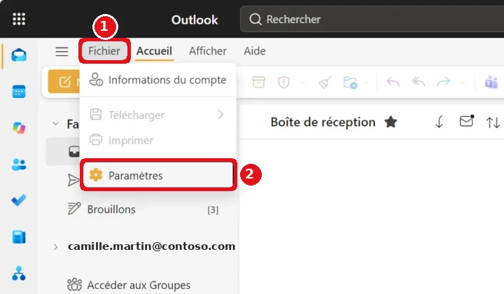 Outlook sur le web : le menu Fichier est ouvert et l’entrée Paramètres est encadrée en rouge